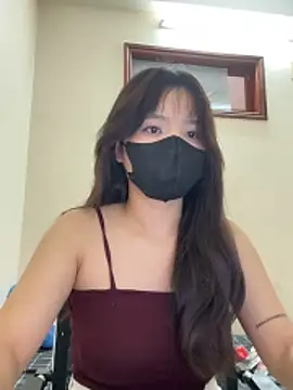 VyVy18 online show from 06/17/26, 02:47