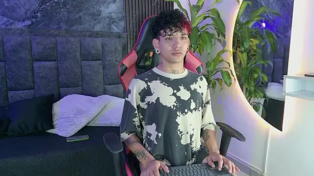 noah travis online show from 03/11/26, 01:17