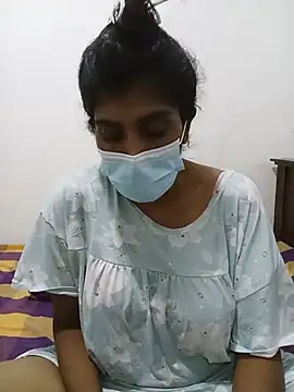 Snapshot of Amisha-35 chatting on 06/19/26, 12:42 Amisha-35 online show from 06/19/26, 12:42