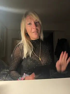 AtomBlondy online show from 03/15/26, 09:21