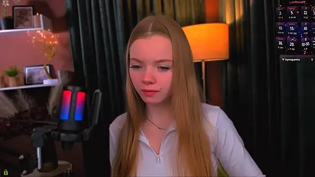 maddy moah online show from 04/23/26, 04:57