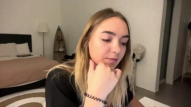 RoxyWet online show from 03/24/26, 07:41