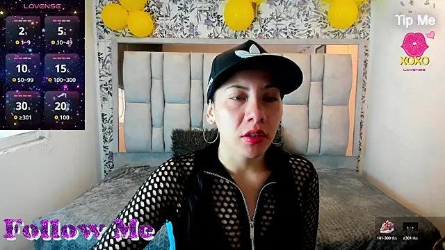 Snapshot of Abril_Fox__ chatting on 06/22/26, 12:13 Abril Fox online show from 06/22/26, 12:13
