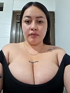 Stefanialove- online show from 03/13/26, 02:56