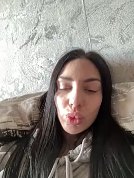 MishellKins online show from 04/04/26, 12:13