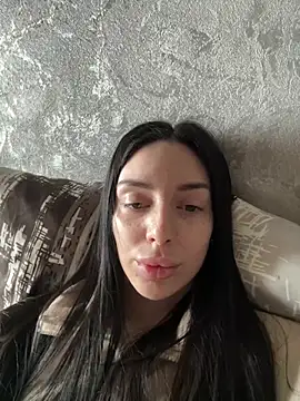 MishellKins online show from 04/27/26, 02:15