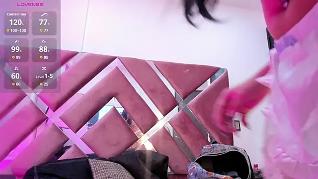 Zoe Evaanss  online show from 06/13/26, 07:34