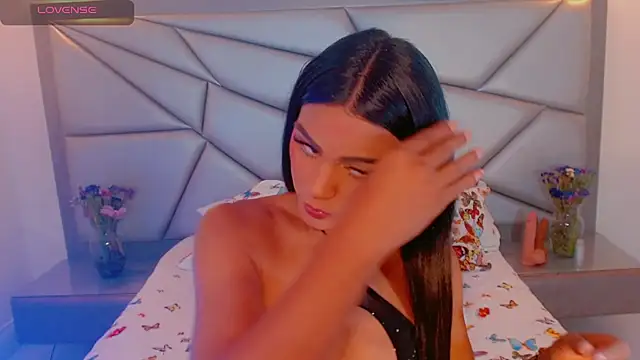 tiifannysexyhot online show from 04/19/26, 06:10