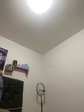 LINDA EF online show from 04/11/26, 12:31