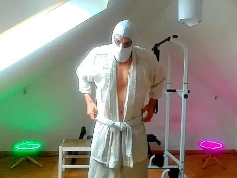 NinjaLaser online show from 05/10/26, 11:48