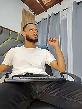 Oliver bigblack cock online show from 04/23/26, 06:10