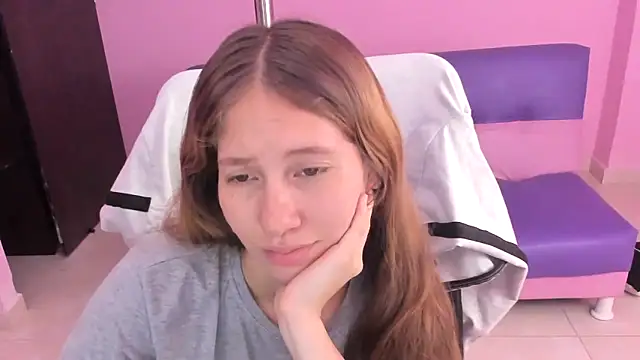 Snapshot of blondie_dity_squirt chatting on 06/17/26, 12:07 blondie dity squirt online show from 06/17/26, 12:07