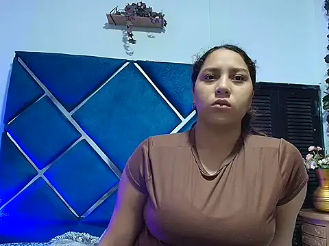 Snapshot of AnaisNuaghty chatting on 03/17/26, 12:30 AnaisNuaghty online show from 03/17/26, 12:30