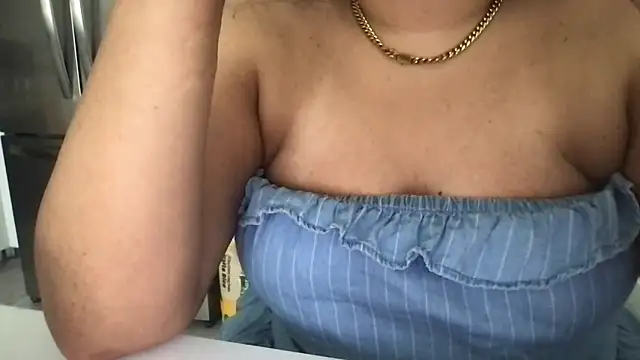 Lacey4y1 online show from 04/11/26, 08:46