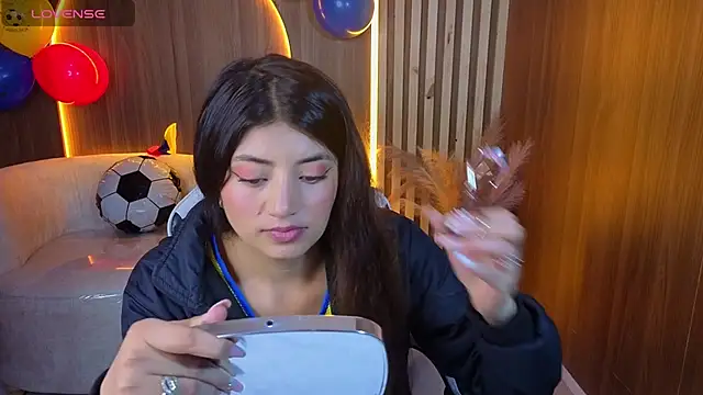 Lia queen tx online show from 06/24/26, 03:27