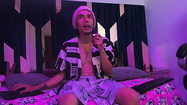 KikyoAndDrey online show from 04/18/26, 07:29