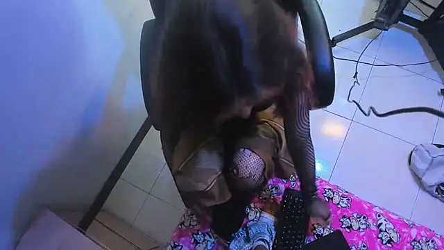 KikyoAndDrey online show from 04/18/26, 07:58