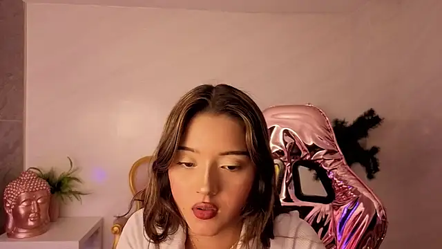 veronicaa s online show from 06/10/26, 08:41