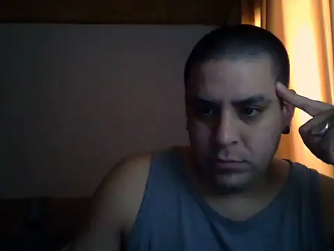 Snapshot of Matiasadventurexxx chatting on 06/23/26, 05:44 Matiasadventurexxx online show from 06/23/26, 05:44