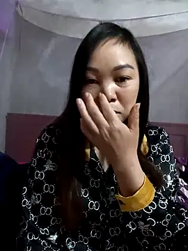 Snapshot of Chengnie chatting on 03/12/26, 11:55 Chengnie online show from 03/12/26, 11:55