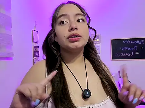 Snapshot of cherry_valeria chatting on 05/12/26, 05:04 cherry valeria online show from 05/12/26, 05:04