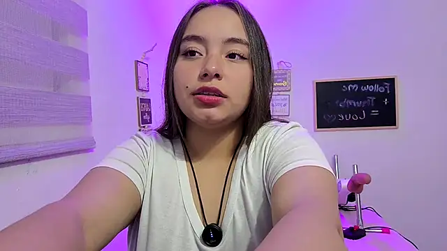Snapshot of cherry_valeria chatting on 05/17/26, 05:16 cherry valeria online show from 05/17/26, 05:16