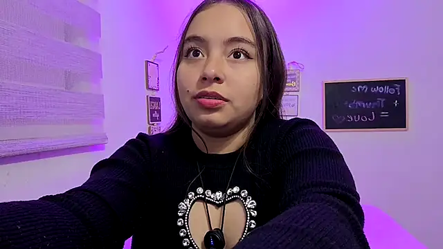 Snapshot of cherry_valeria chatting on 05/18/26, 05:24 cherry valeria online show from 05/18/26, 05:24