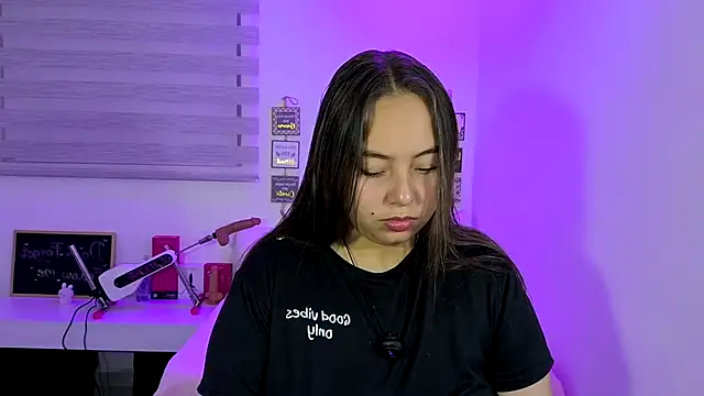 cherry valeria online show from 06/23/26, 02:20