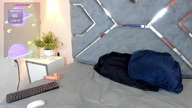 DanielaCruz-1 online show from 04/09/26, 05:29