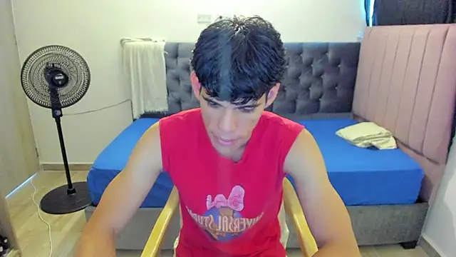 Josy 11 online show from 03/21/26, 08:45