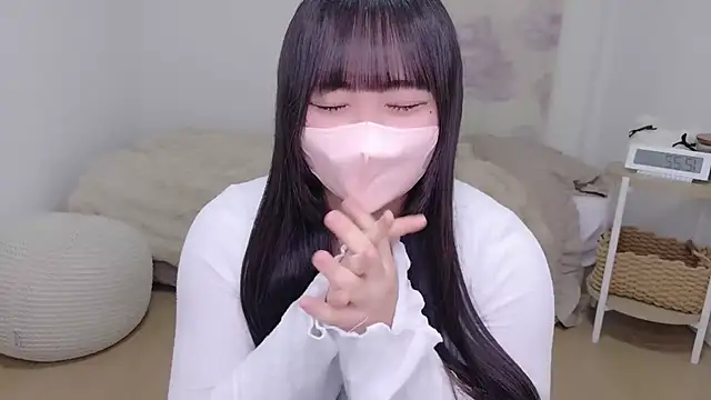 Snapshot of Neon-channel chatting on 03/16/26, 03:23 Neon-channel online show from 03/16/26, 03:23