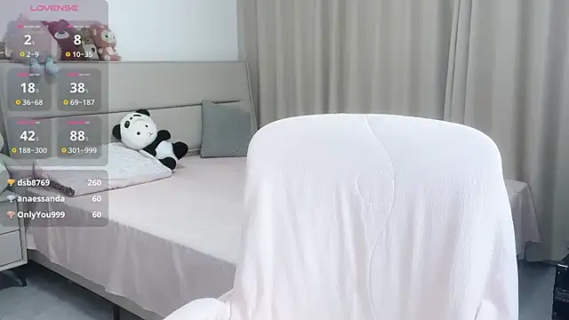 Sisi-000 online show from 04/16/26, 09:39