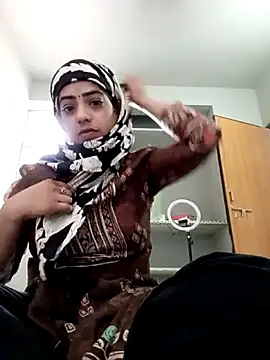 Snapshot of noor_3202 chatting on 03/15/26, 05:35 noor 3202 online show from 03/15/26, 05:35