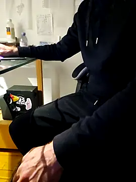 dufatcock online show from 04/18/26, 01:42