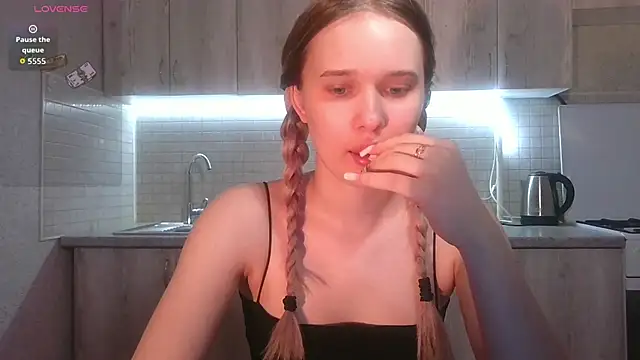 Alice Pleasance online show from 06/11/26, 06:39