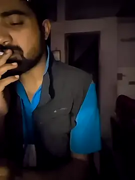 Snapshot of kaamdev111 chatting on 03/12/26, 09:59 kaamdev111 online show from 03/12/26, 09:59