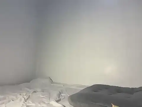 hottasianboy online show from 04/17/26, 09:34