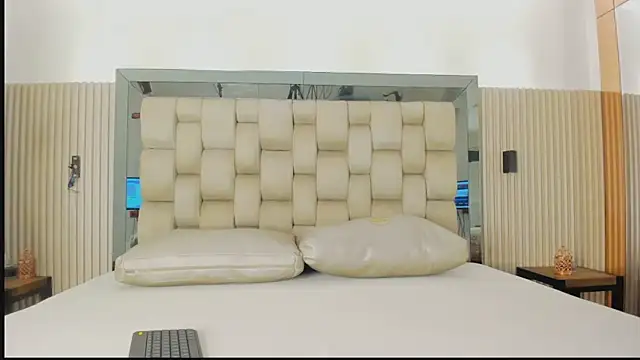 alika brown  online show from 03/17/26, 03:33