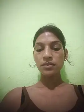 nidhiyadav00 online show from 06/01/26, 06:53