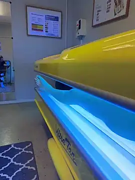 Gimme-more online show from 04/15/26, 07:58