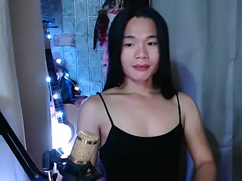 small 13 online show from 03/12/26, 06:14