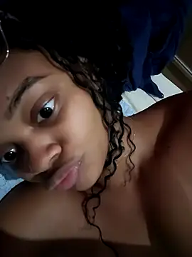 marialuiza2027 online show from 04/30/26, 03:13