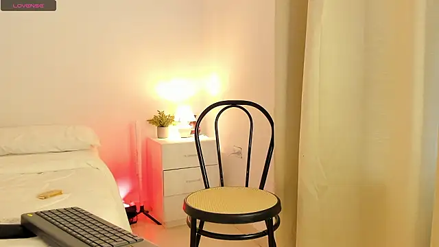 Snapshot of kora_bliss chatting on 03/15/26, 06:14 kora bliss online show from 03/15/26, 06:14