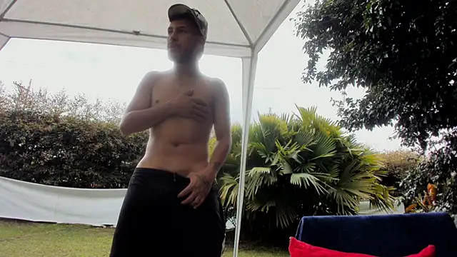 DilanAndres online show from 04/28/26, 03:06