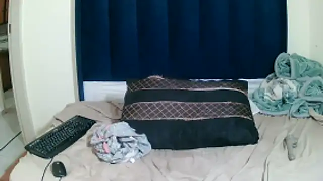 MelaniBbe online show from 04/24/26, 01:19