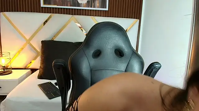 Sluttyysucker  online show from 03/26/26, 12:11