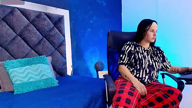 aidanaandvictoria online show from 04/10/26, 01:05