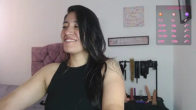 Snapshot of violeta_scott chatting on 06/20/26, 02:20 violeta scott online show from 06/20/26, 02:20