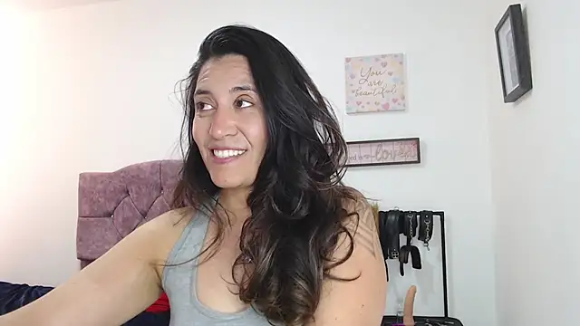Snapshot of violeta_scott chatting on 07/28/26, 06:20 violeta scott online show from 07/28/26, 06:20