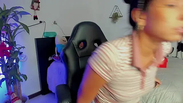 kristy bennet online show from 12/22/24, 03:33